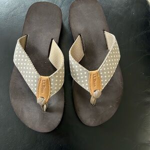 L.L. Bean brown polka dot flip flops